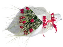Ankara Aya� ostim �i�ek sipari�i firma �r�n�m�z 11 adet g�lden g�rsel buket �i�e�i