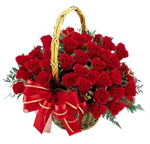 41 adet k�rm�z� g�l sepeti aranjman�