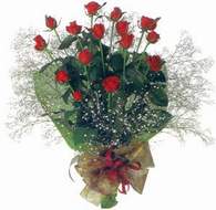 Ankara Aya� Ostim �i�ek firmas�ndan 11 adet k�pk�rm�z� g�l buketi